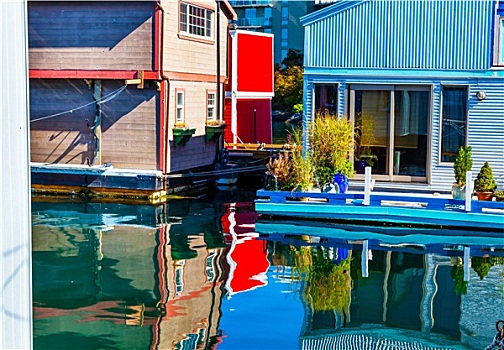 水上住宅,乡村,红色,蓝色,褐色,船屋,渔人码头,反射,内港,维多利亚,温哥华,不列颠哥伦比亚省,加拿大