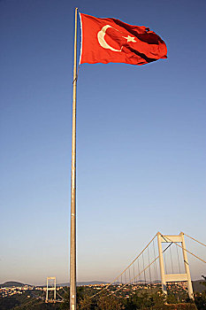 土耳其,伊斯坦布尔,博斯普鲁斯海峡,桥,旗帜