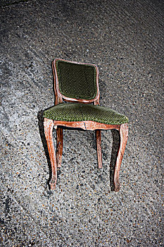 破损,椅子,夜晚,公园,布伦特,伦敦,英国,二月,2009年