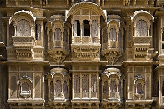 窗户,露台,哈维利建筑,宫殿,斋沙默尔,塔尔沙漠,拉贾斯坦邦,印度,南亚