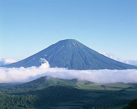 山,早晨