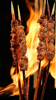 羊肉串,牛肉串,烧烤,烤肉