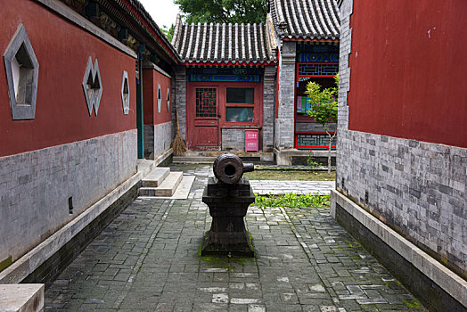 河北保定,古莲花池景区直隶图书馆