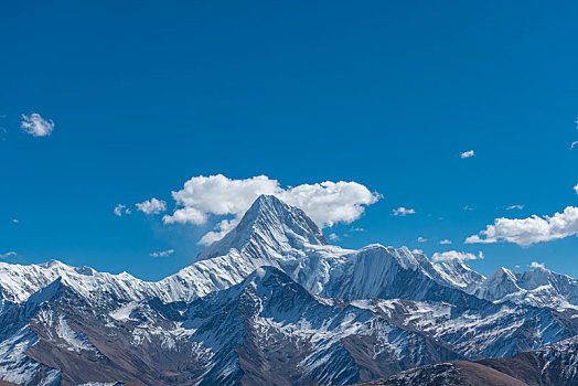 贡嘎雪山