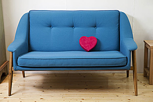 心形,礼盒,蓝色背景,沙发