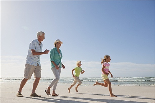 祖父母,孙辈,跑,晴朗,海滩