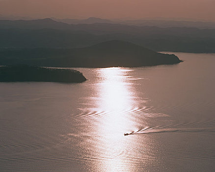 佐吕间湖,日落