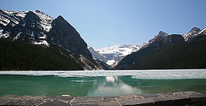 加拿大落基山路易丝湖