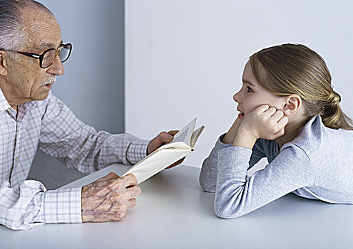 爷爷,读,书本,孙女