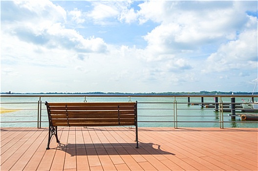 木椅,面对,海洋,蓝天