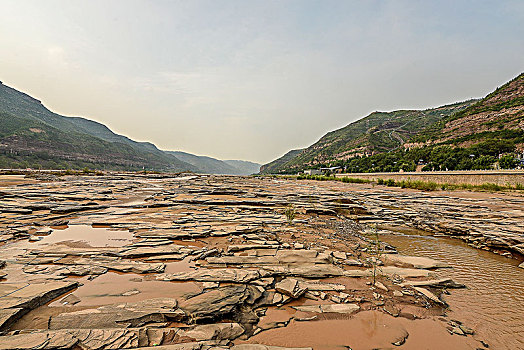 山西壶口瀑布景观