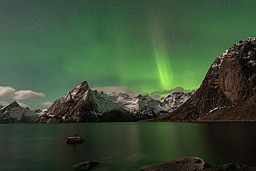 北极光,俯视,山,瑞恩,罗弗敦群岛,挪威,欧洲