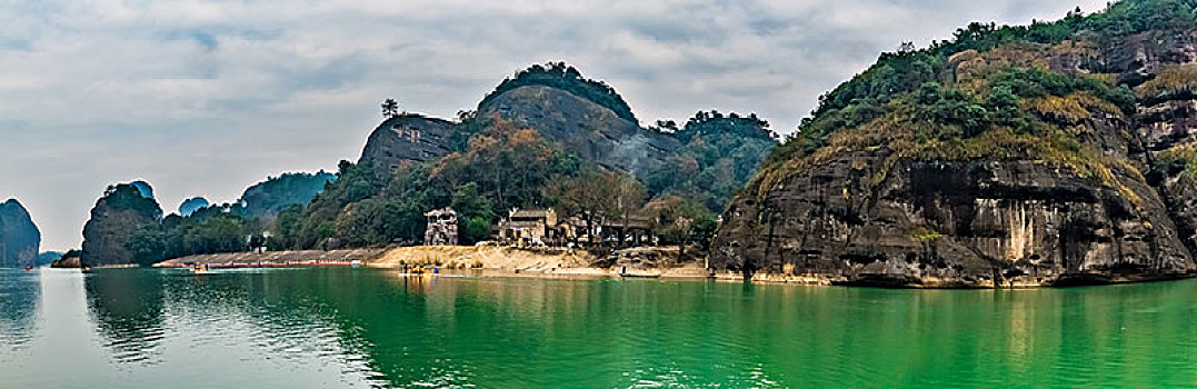 江西省鹰潭市龙虎山泸溪河流域自然景观