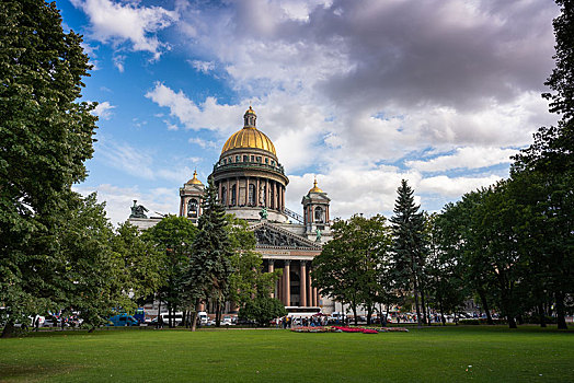 圣彼得堡伊萨基辅大教堂