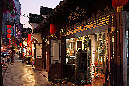 上海老街夜色