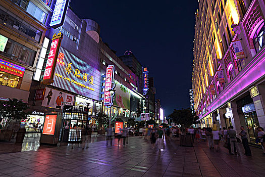 上海南京路步行街,夜景