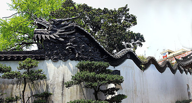 上海豫园砖雕长龙