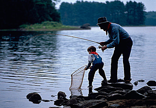 爷爷,鱼竿,孙子,渔网,钓鱼,旁侧,河