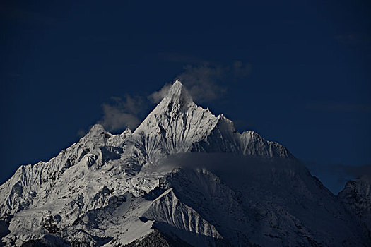 梅里雪山