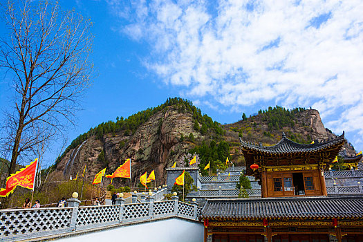 九龙山春日盛景