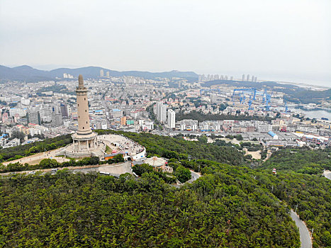 航拍辽宁大连旅顺口区白玉山景区白玉山塔