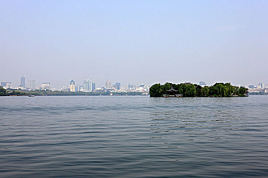 杭州西湖湖中岛远景