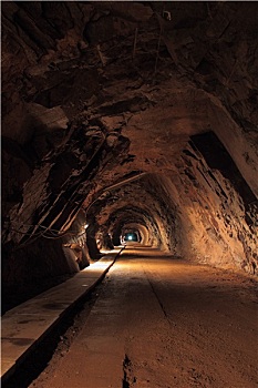 矿,隧道