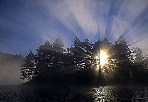 日出,阿尔冈金公园,安大略省,加拿大