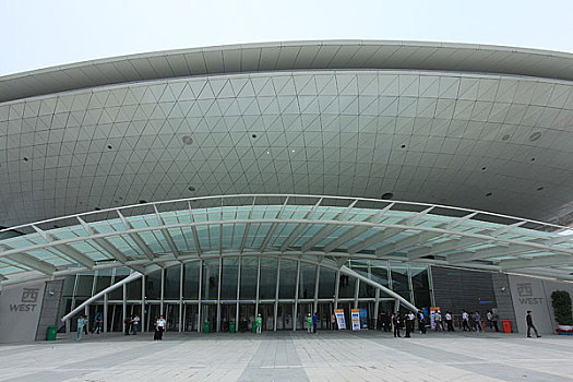 上海世博文化中心大门