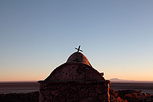 耶稣十字架,石头,纪念建筑,日出,荒芜,山峦,背景,乌尤尼,玻利维亚