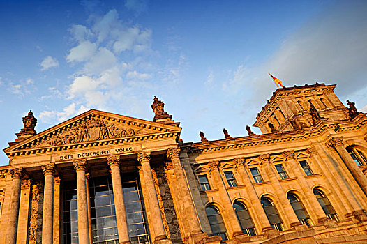 德国国会大厦,建筑,晚间,亮光,德国联邦议院,德国,议会,文字,门楣,上方,门口,区域,政府,地区,蒂尔加滕
