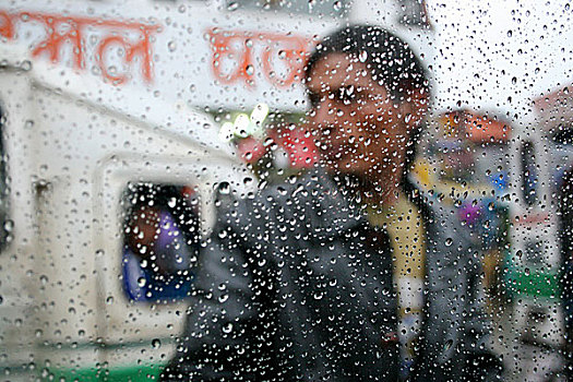 工作,男人,等待,抓住,运输,家,第一,下雨,晚间,季节,加德满都,尼泊尔,雨,环境,改变