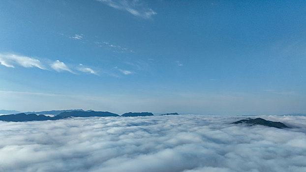 重庆酉阳,雨后浓雾又见,酉阳蓝