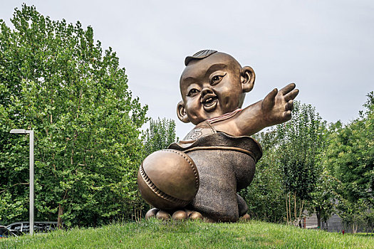 儿童蹴鞠,古代足球,雕塑,山东省淄博市临淄