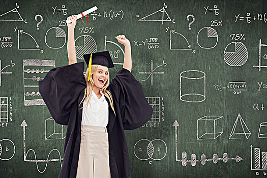 合成效果,图像,金发,学生,毕业,长袍,拿着,向上,证书,绿色,黑板