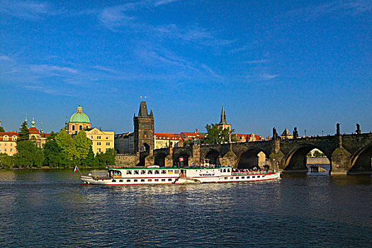 查理大桥,伏尔塔瓦河,布拉格,捷克共和国