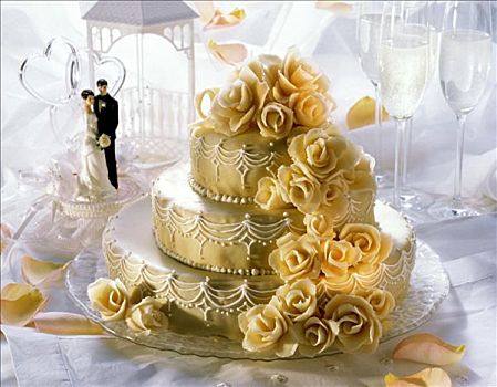 三个,层次,婚礼蛋糕,新郎,新娘,香槟