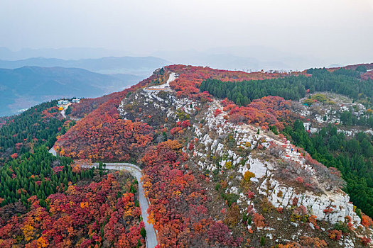 航拍济南蝎子山秋色