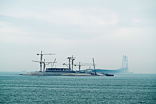 建设中的港珠澳大桥,3