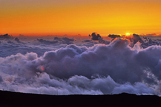 云海,上方,火山,哈雷阿卡拉火山,毛伊岛,夏威夷,美国