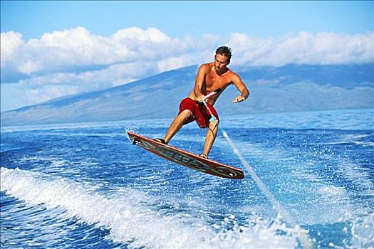 夏威夷,毛伊岛,卡亚纳帕里,男人,海上滑板,空气