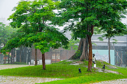 台中文化创意产业园区,下雨中的台中酒厂