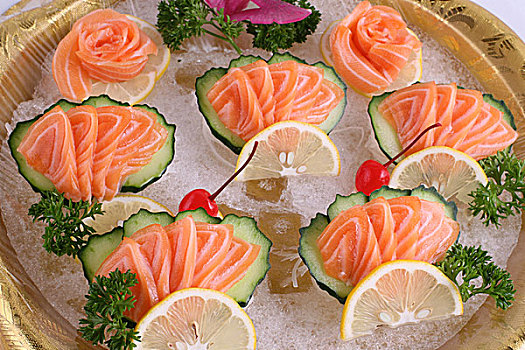 三文鱼刺身图片