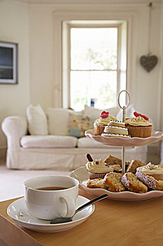 茶杯,糕点,点心架,桌上,客厅