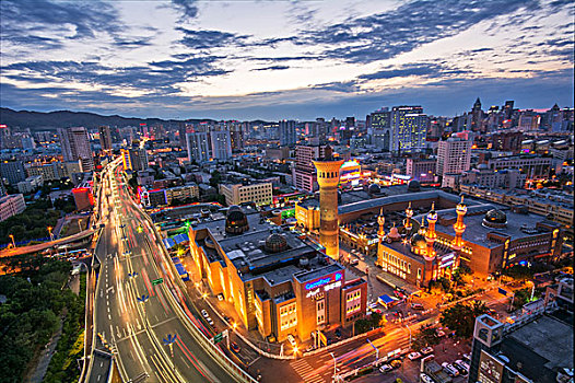 乌鲁木齐国际大巴扎夜景