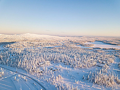 航拍,树林,山,遮盖,雪,拉普兰,芬兰