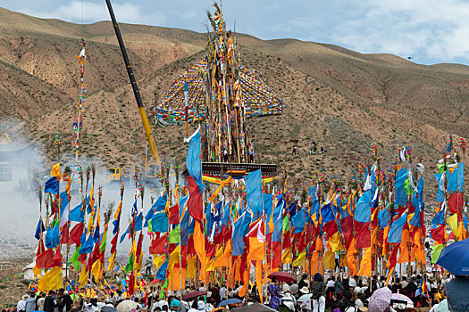 青海循化藏族插箭节