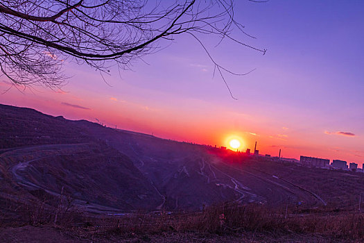 西露天的夕阳