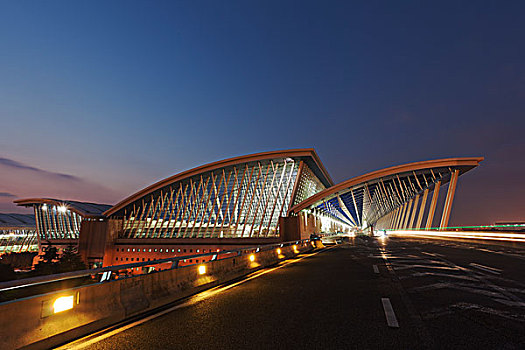 上海浦东国际机场夜景