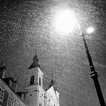 低,角度,风景,落下,雪,街道,灯,夜晚,华沙,波兰